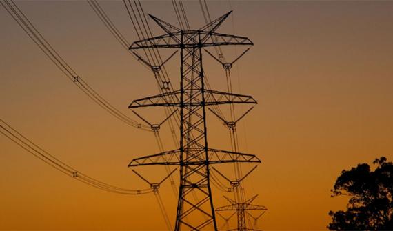 GIS shapes a brighter future for major electricity utility - Card 