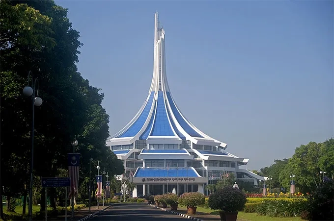 Sarawak sets new benchmark - Card