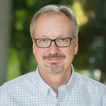 Brent Jones oversees Esri’s worldwide strategic planning, business development, and marketing activities for land records, cadastre, surveying, and land administration.